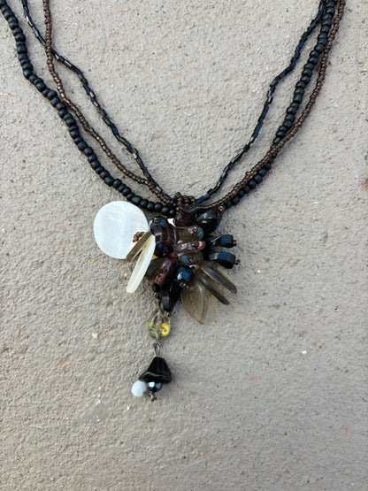 short pearl necklace