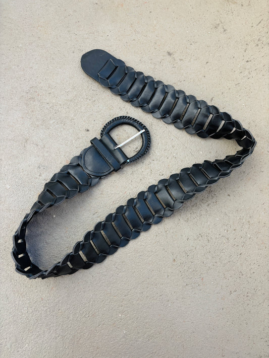 00s black maxi belt