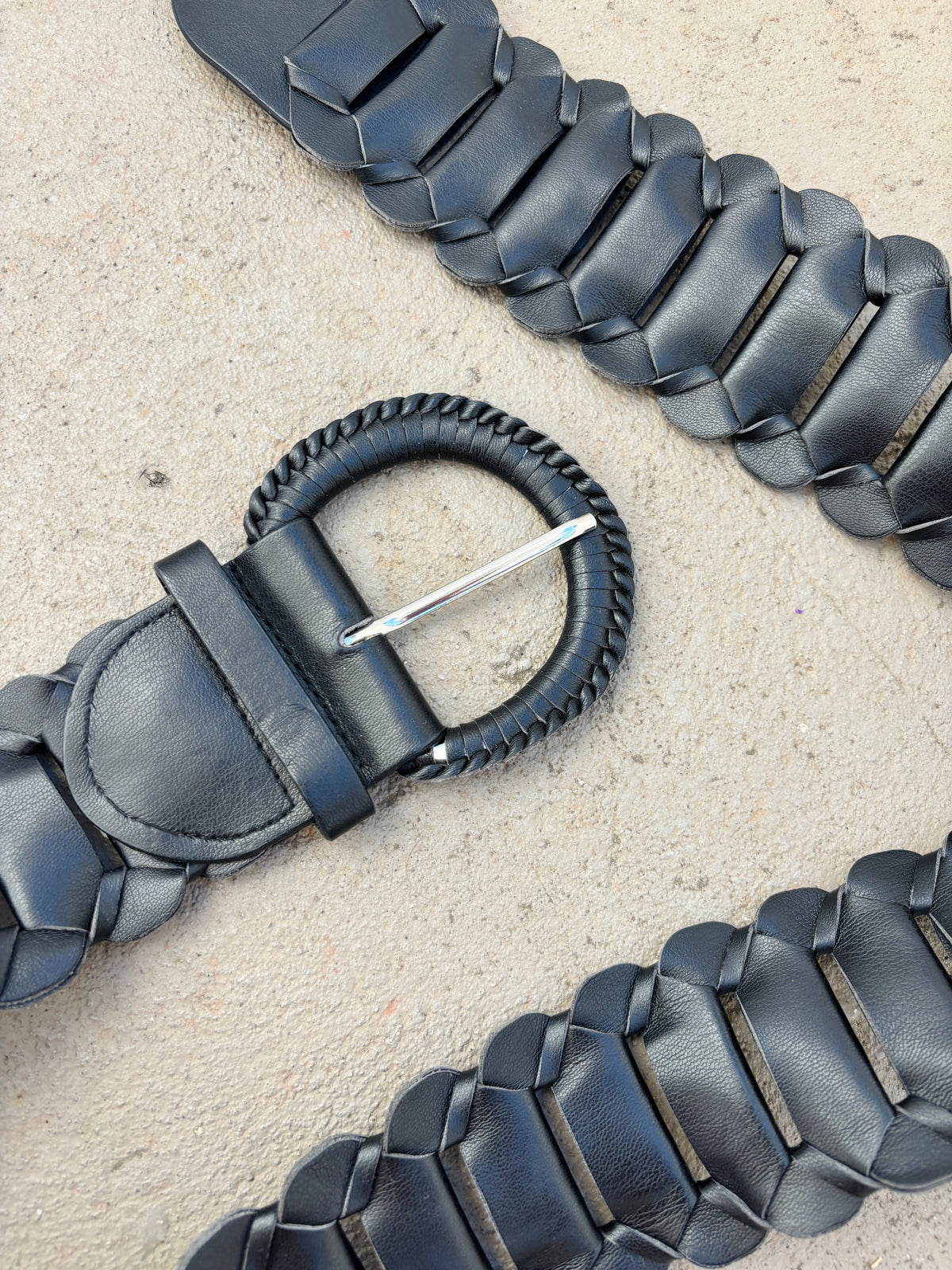 00s black maxi belt