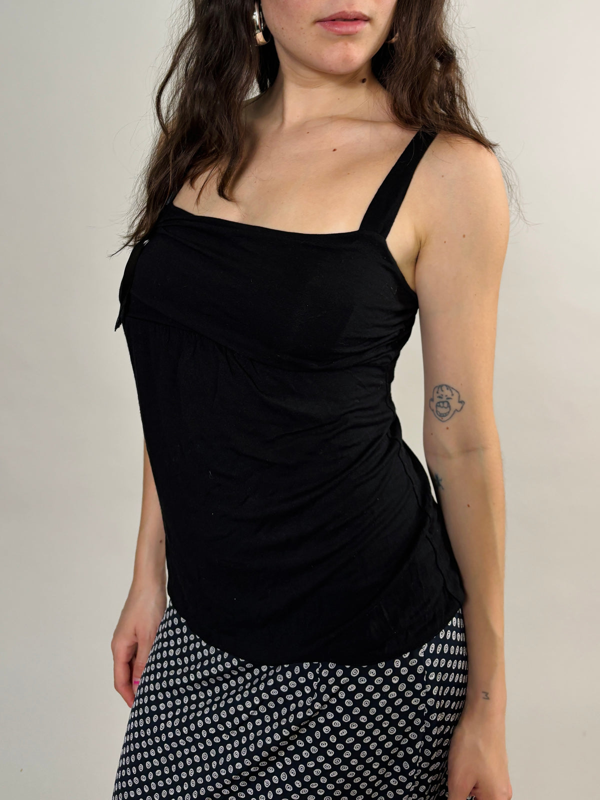 black bow top